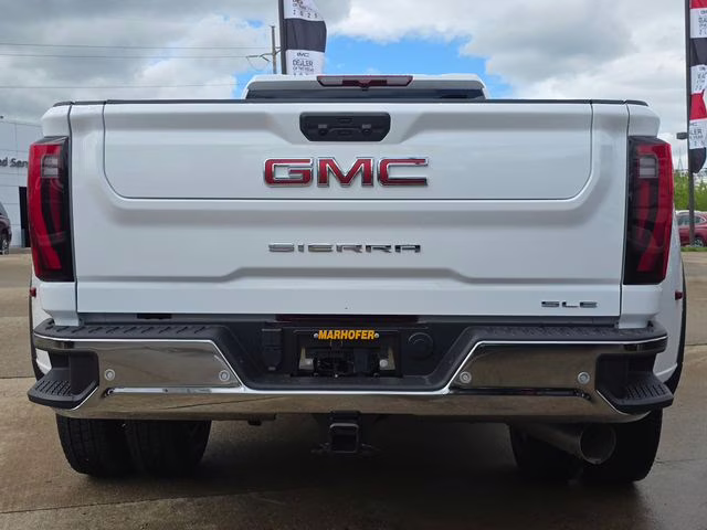 2026 Summit White GMC Sierra 3500HD SLE 4X4 Truck