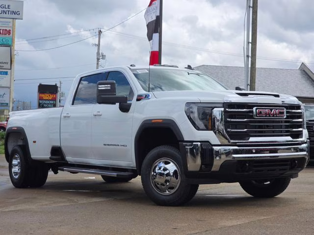 2026 Summit White GMC Sierra 3500HD SLE 4X4 Truck