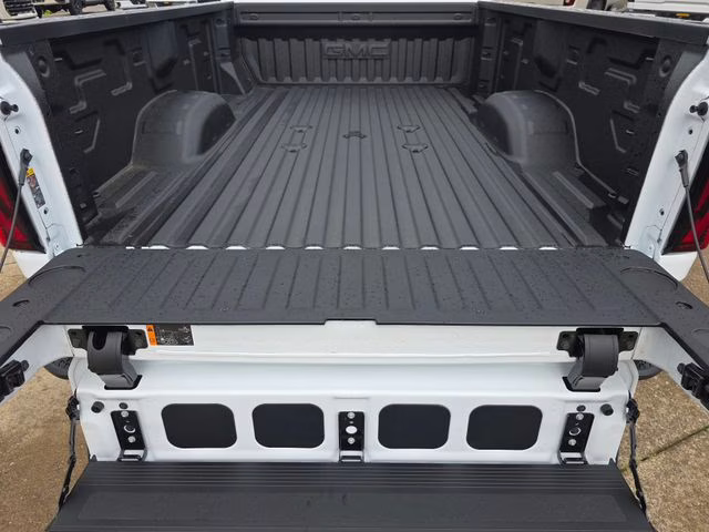 2026 Summit White GMC Sierra 3500HD SLE 4X4 Truck