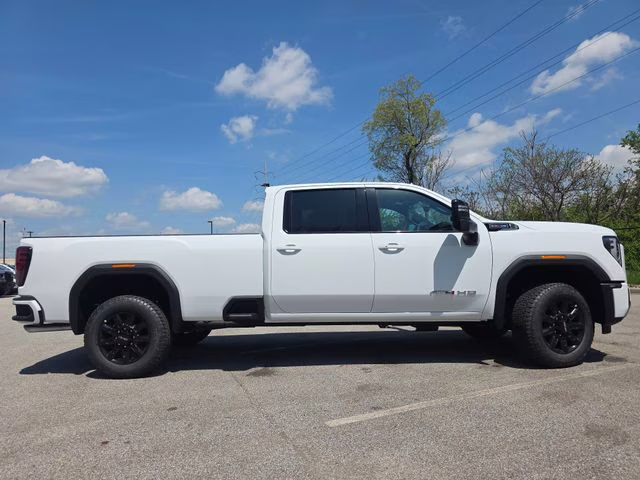 2026 Summit White GMC Sierra 3500HD AT4 4X4 Truck