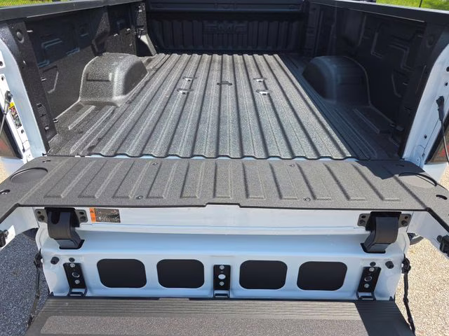 2026 Summit White GMC Sierra 3500HD AT4 4X4 Truck
