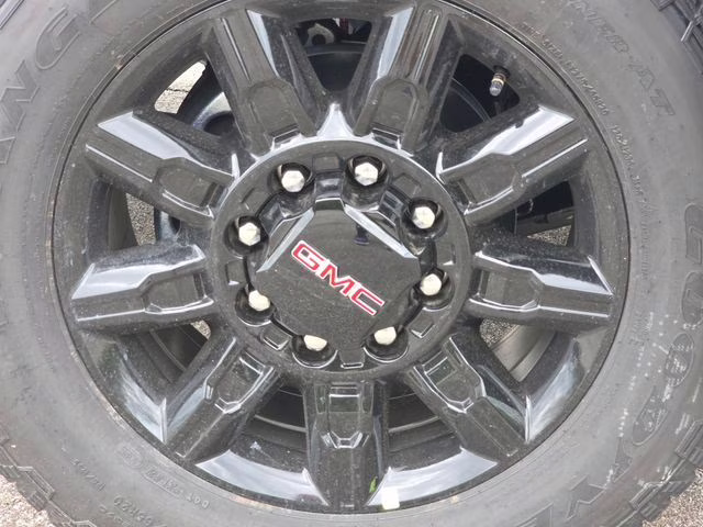 2026 Summit White GMC Sierra 3500HD AT4 4X4 Truck
