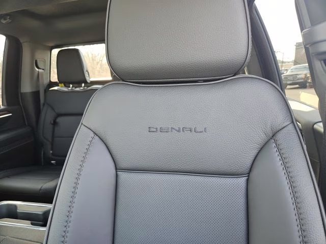 2026 Glacier White Tricoat GMC Sierra 3500HD Denali 4X4 Truck