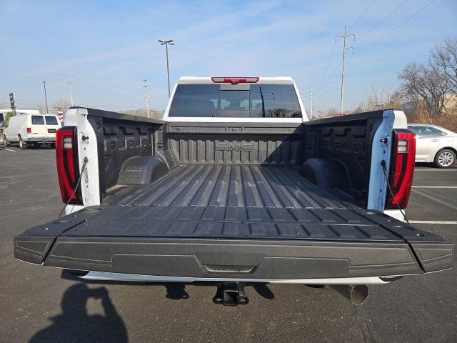 2026 Glacier White Tricoat GMC Sierra 3500HD Denali 4X4 Truck