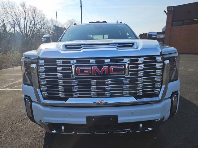 2026 Glacier White Tricoat GMC Sierra 3500HD Denali 4X4 Truck