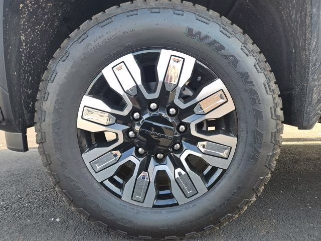 2026 Glacier White Tricoat GMC Sierra 3500HD Denali 4X4 Truck
