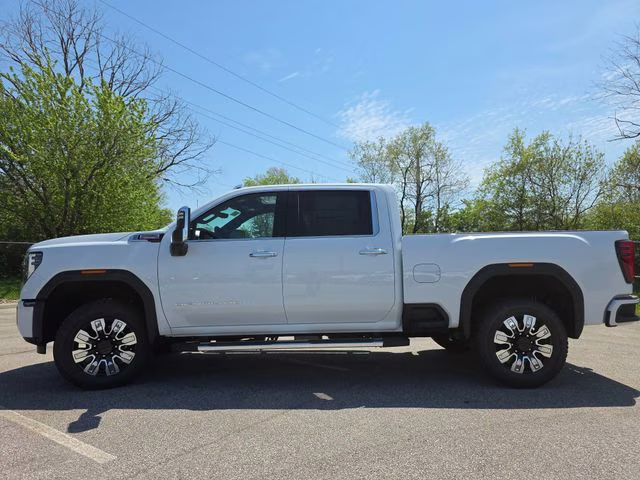 2026 Glacier White Tricoat GMC Sierra 3500HD Denali 4X4 Truck