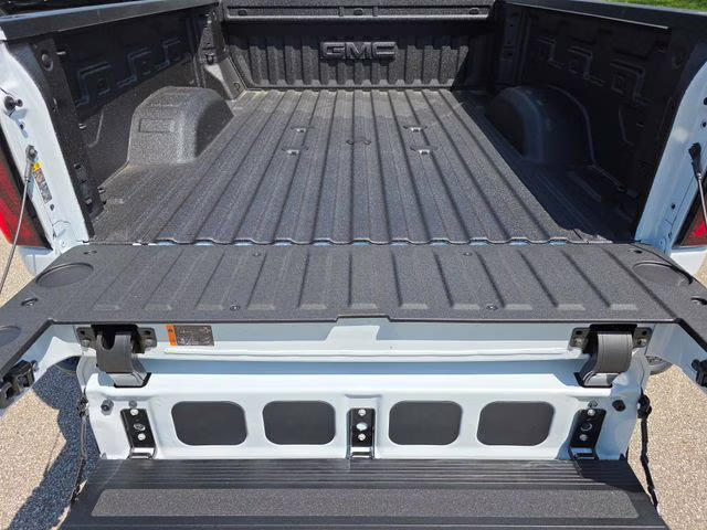 2026 Glacier White Tricoat GMC Sierra 3500HD Denali 4X4 Truck
