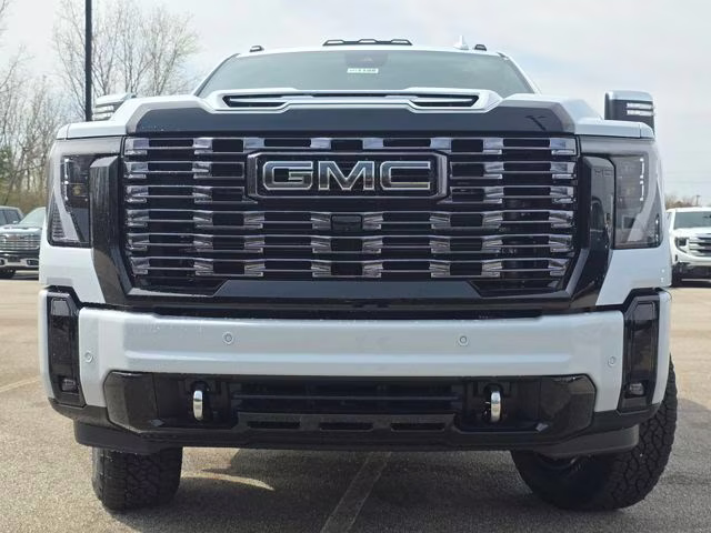 2026 Glacier White Tricoat GMC Sierra 2500HD Denali Ultimate 4X4 Truck