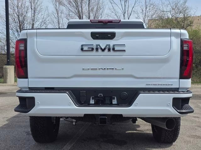 2026 Glacier White Tricoat GMC Sierra 2500HD Denali Ultimate 4X4 Truck