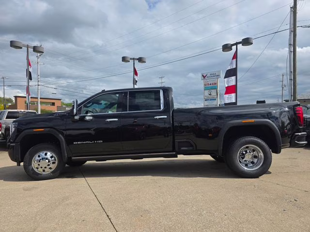 2026 Onyx Black GMC Sierra 3500HD Denali Ultimate 4X4 Truck