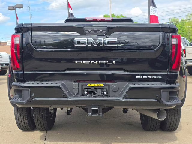 2026 Onyx Black GMC Sierra 3500HD Denali Ultimate 4X4 Truck