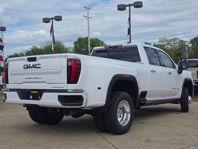 2026 Summit White GMC Sierra 3500HD Denali Ultimate 4X4 Truck