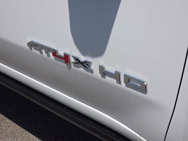 2026 Summit White GMC Sierra 2500HD AT4X 4X4 Truck