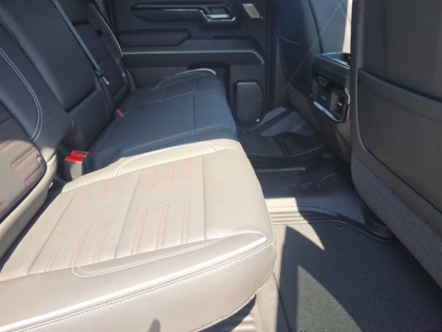 2026 Summit White GMC Sierra 2500HD AT4X 4X4 Truck
