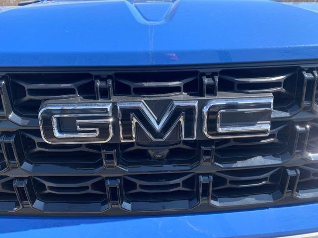 2026 Rapids Metallic GMC Canyon Elevation 4X4 Truck