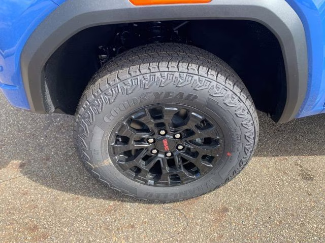 2026 Rapids Metallic GMC Canyon Elevation 4X4 Truck