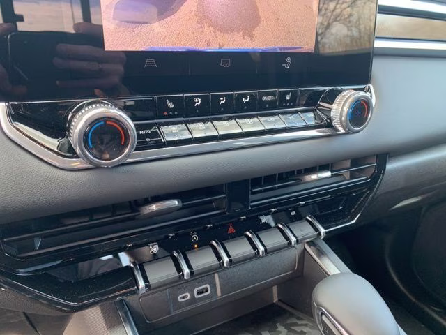 2026 Rapids Metallic GMC Canyon Elevation 4X4 Truck