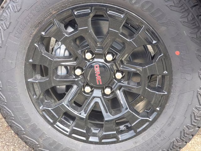 2026 Summit White GMC Canyon Elevation 4X4 Truck