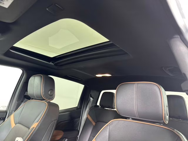 2026 Sterling Metallic GMC Canyon AT4 4X4 Truck