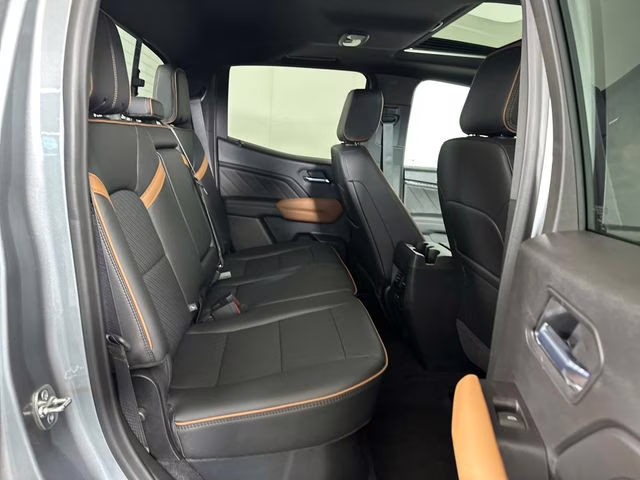 2026 Sterling Metallic GMC Canyon AT4 4X4 Truck