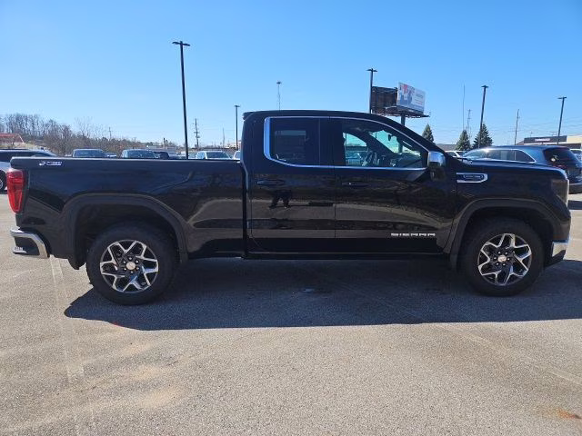 2026 Onyx Black GMC Sierra 1500 SLE 4X4 Truck