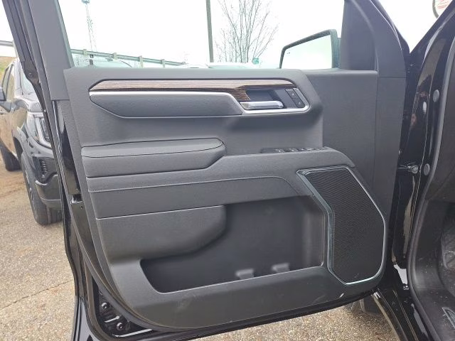 2026 Onyx Black GMC Sierra 1500 SLE 4X4 Truck