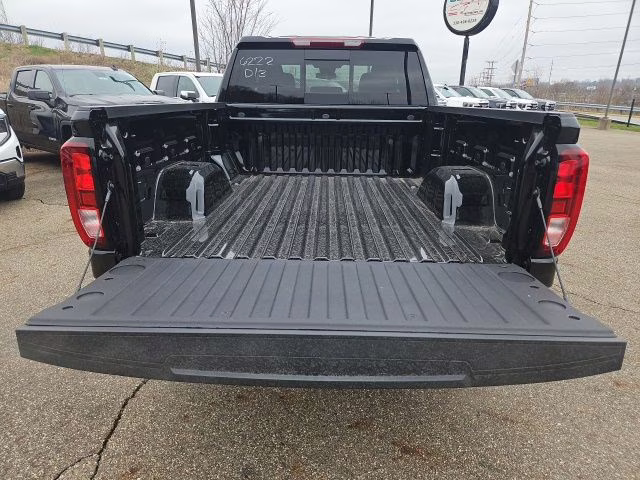 2026 Onyx Black GMC Sierra 1500 SLE 4X4 Truck