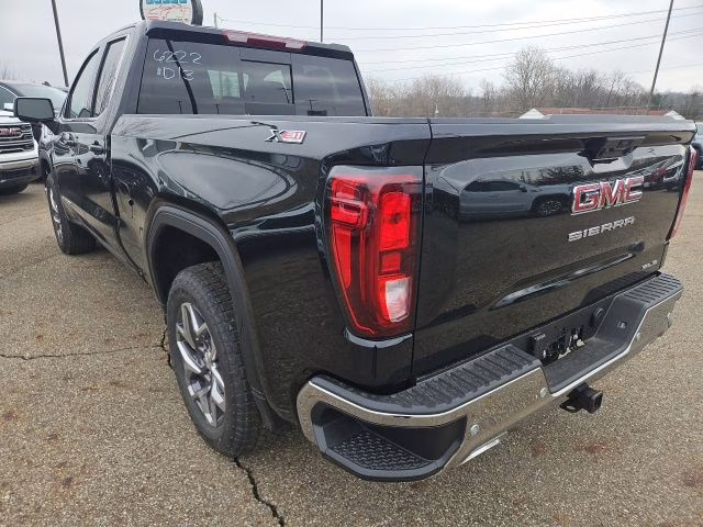 2026 Onyx Black GMC Sierra 1500 SLE 4X4 Truck