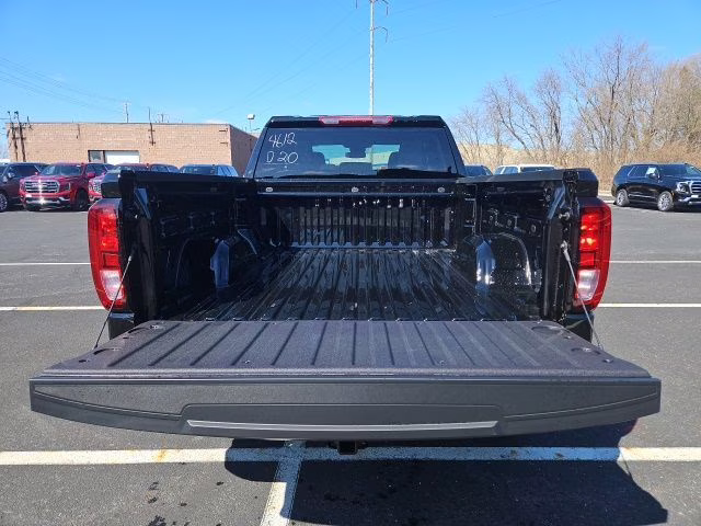 2026 Onyx Black GMC Sierra 1500 SLE 4X4 Truck