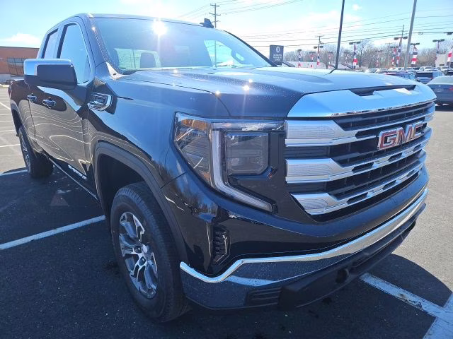 2026 Onyx Black GMC Sierra 1500 SLE 4X4 Truck