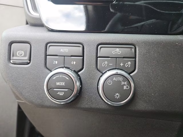 2026 Onyx Black GMC Sierra 1500 SLE 4X4 Truck