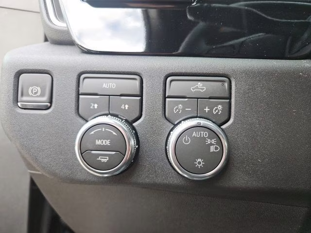 2026 Onyx Black GMC Sierra 1500 SLE 4X4 Truck