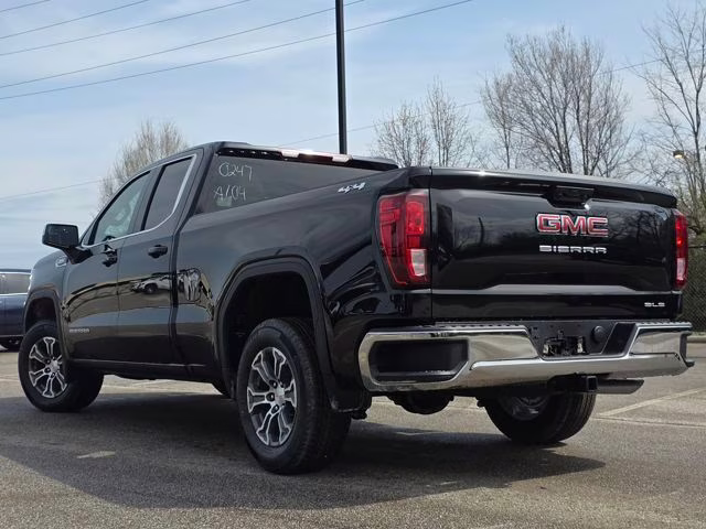 2026 Onyx Black GMC Sierra 1500 SLE 4X4 Truck