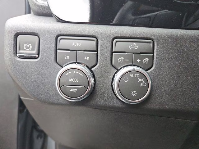 2026 Sterling Metallic GMC Sierra 1500 SLE 4X4 Truck