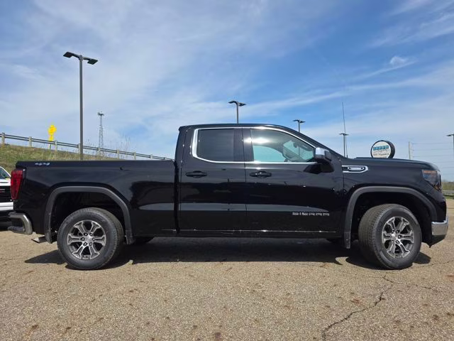 2026 Onyx Black GMC Sierra 1500 SLE 4X4 Truck
