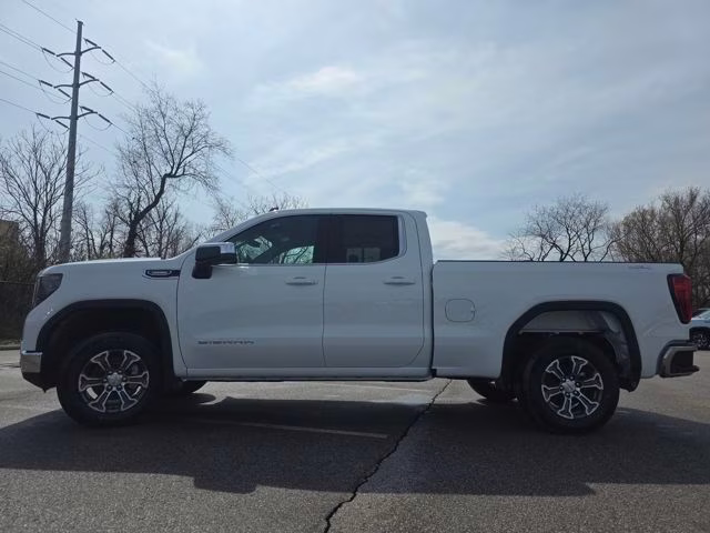 2026 Summit White GMC Sierra 1500 SLE 4X4 Truck