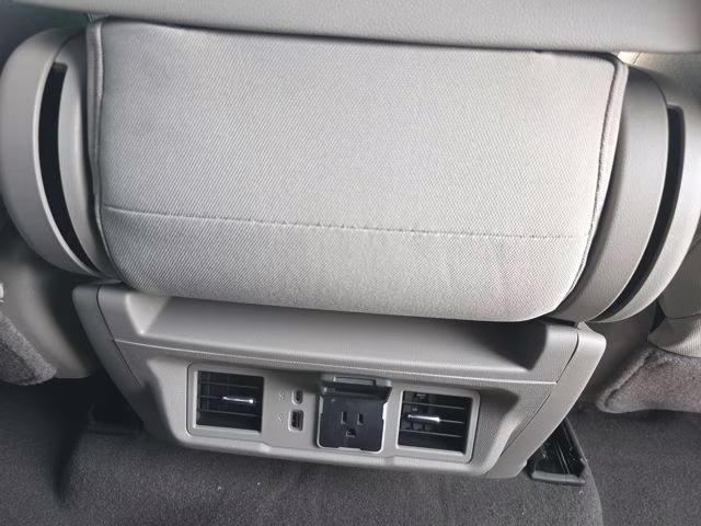 2026 Summit White GMC Sierra 1500 SLE 4X4 Truck