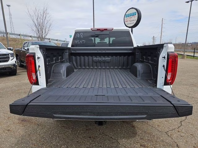 2026 Summit White GMC Sierra 1500 AT4 4X4 Truck