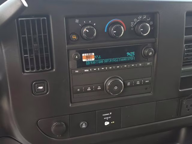 2026 Summit White GMC Savana 2500 Work Van RWD Van