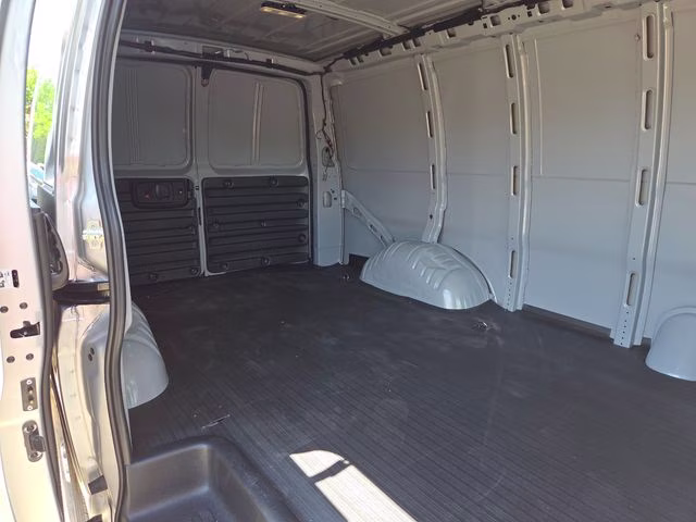 2026 Quicksilver Metallic GMC Savana 2500 Work Van RWD Van