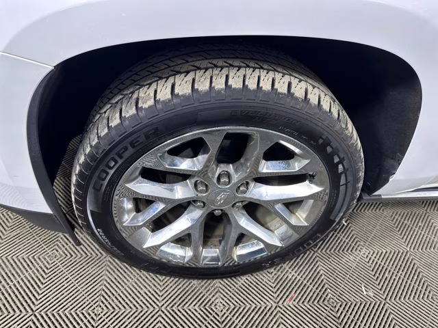 2016 Crystal White Tricoat Cadillac Escalade ESV Premium 4X4 SUV