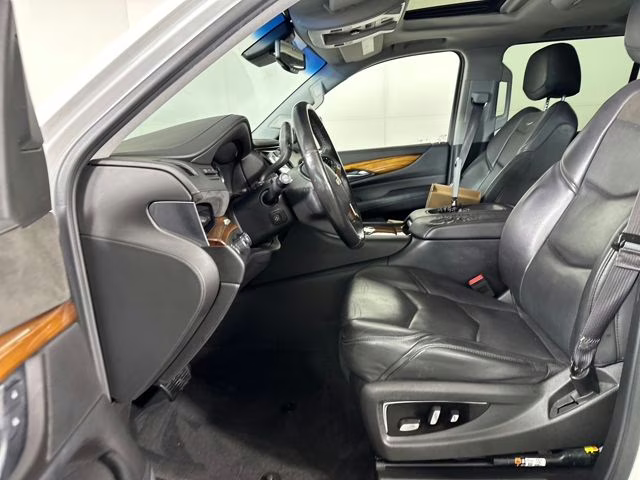 2016 Crystal White Tricoat Cadillac Escalade ESV Premium 4X4 SUV