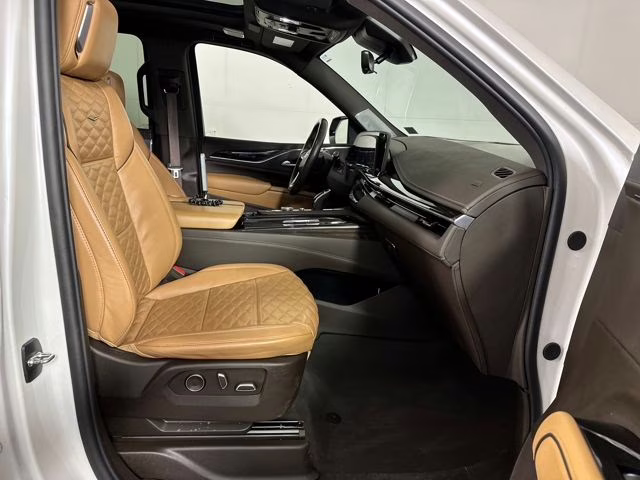 2024 Crystal White Tricoat Cadillac Escalade ESV Sport AWD SUV