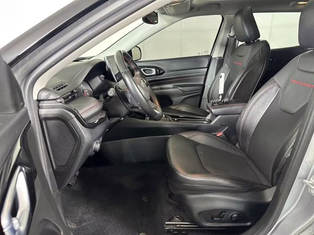 2022 Billet Silver Metallic Clearcoat Jeep Compass Trailhawk 4X4 SUV