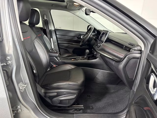 2022 Billet Silver Metallic Clearcoat Jeep Compass Trailhawk 4X4 SUV