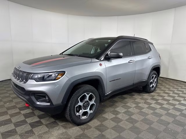 2022 Billet Silver Metallic Clearcoat Jeep Compass Trailhawk 4X4 SUV
