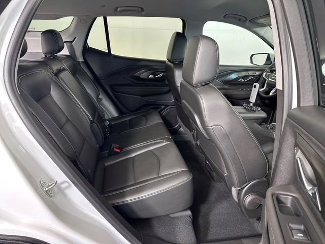 2023 Summit White GMC Terrain SLT FWD SUV