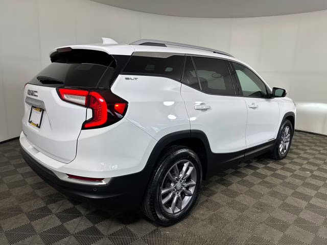 2023 Summit White GMC Terrain SLT FWD SUV