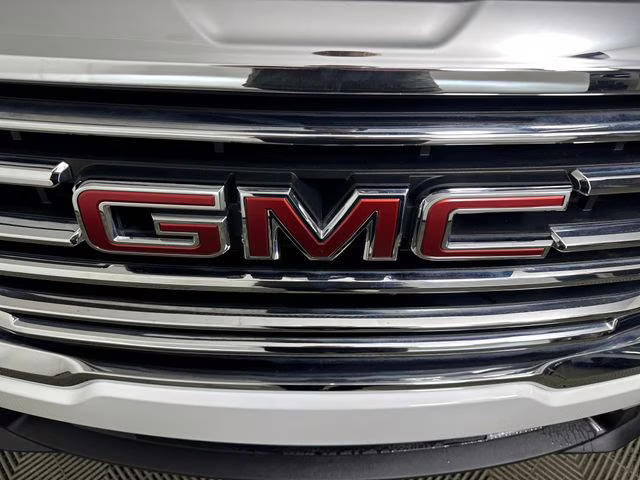 2023 Summit White GMC Terrain SLT FWD SUV